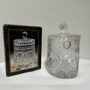 Vintage Crystal Clear Industries Madrid Crystal Biscuit Jar w/ Lid (NWT).